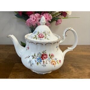 Royal Albert Jubilee Rose Bone China Teapot Floral English Teaware England  Tea